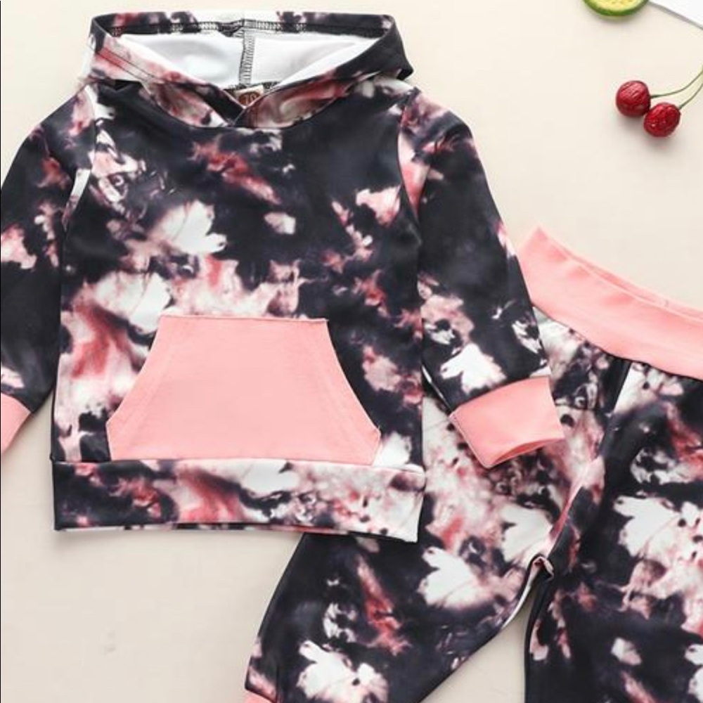 Tyedye sweat suit